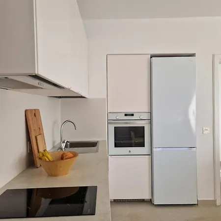 Caleta De Primera Linea De Playa Famara