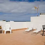 Caleta De Famara Primera Linea De Playa 公寓