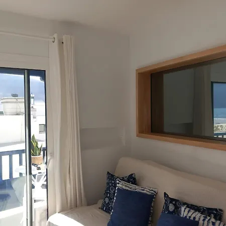 Famara - Beachfront, Huge Window & Ocean Views! Appartement *